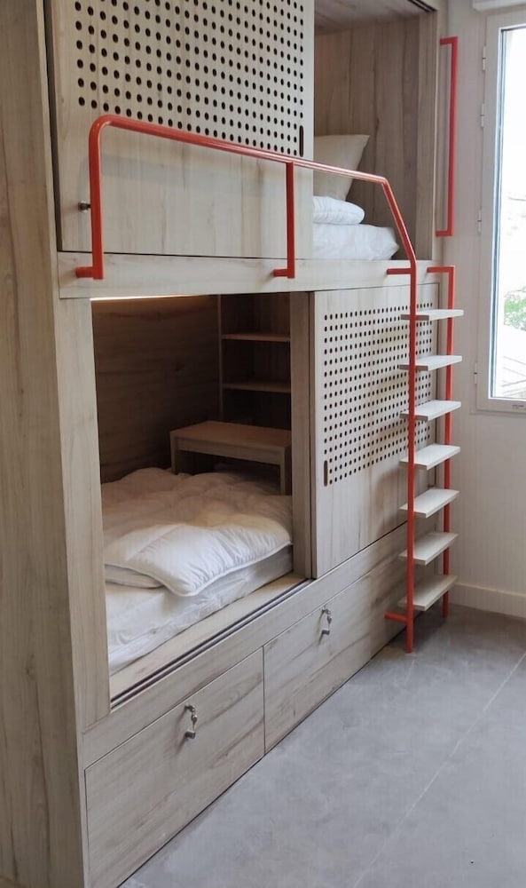 Deluxe Shared Dormitory, 1 Twin Bed (6 lits) photo 1
