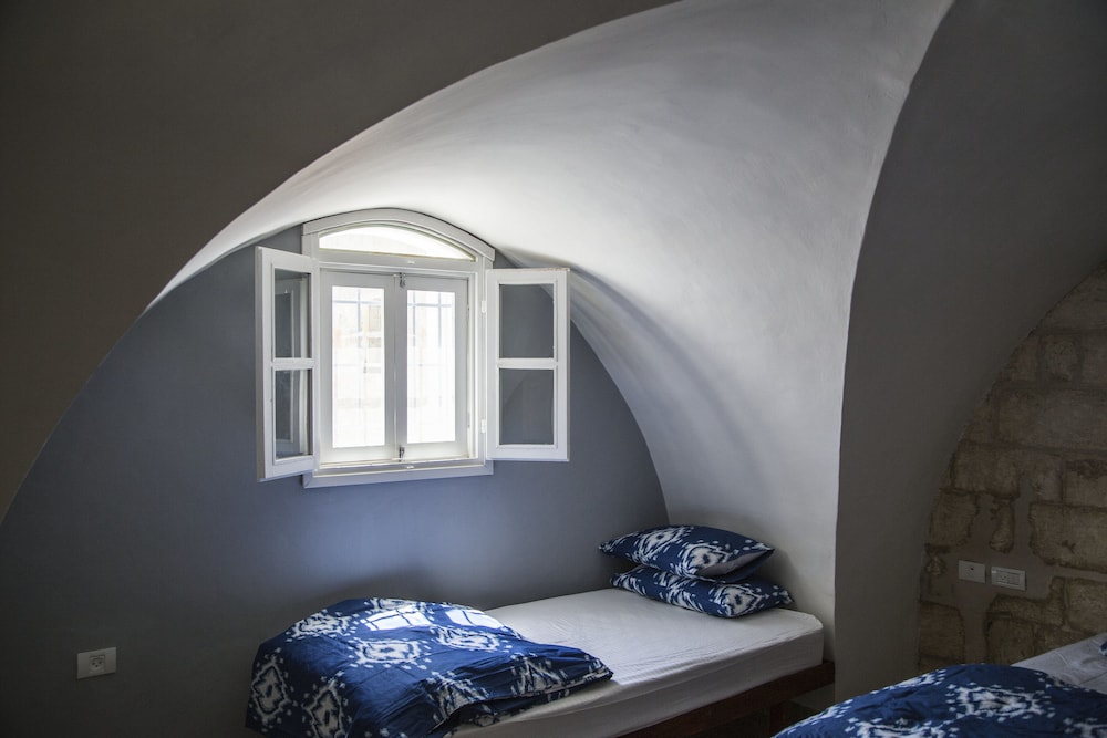 Linda's triple room photo 2