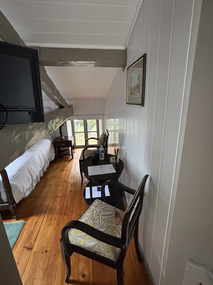 Comfort Twin Room, Ensuite, River View photo 2