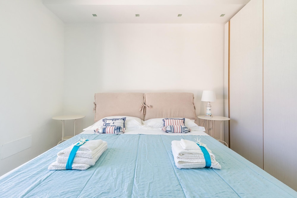 Basic Villa photo 3