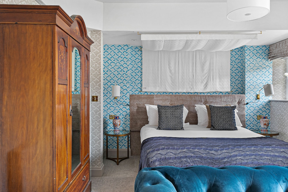 Standard Double or Twin Room (Suite) photo 2