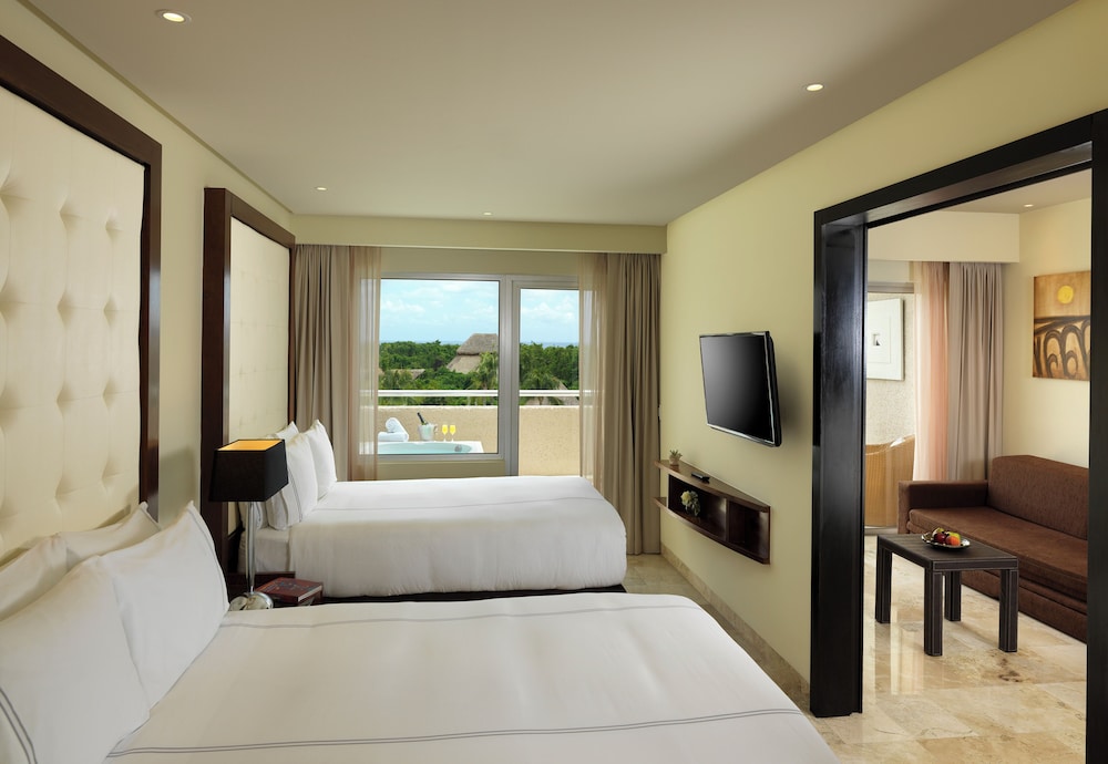 Suite (Nature View) - Photo 1
