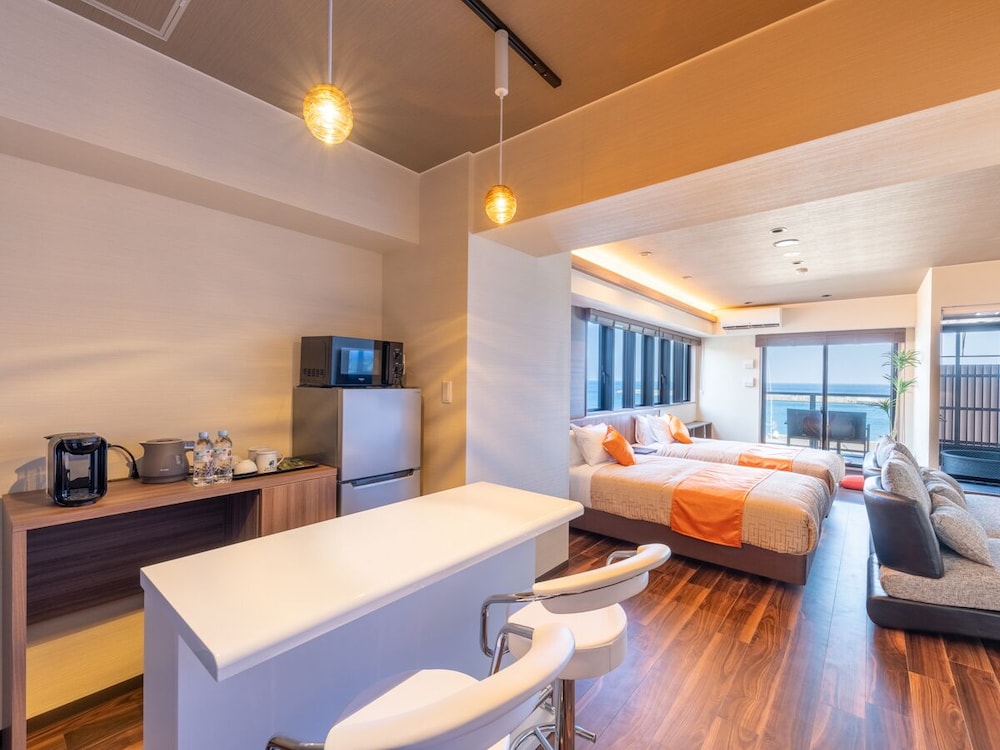 [Modern Japanese Suite] 50m²  + 10m²  Private Terrace, Shigaraki-yaki Open-air Bath - Photo 1