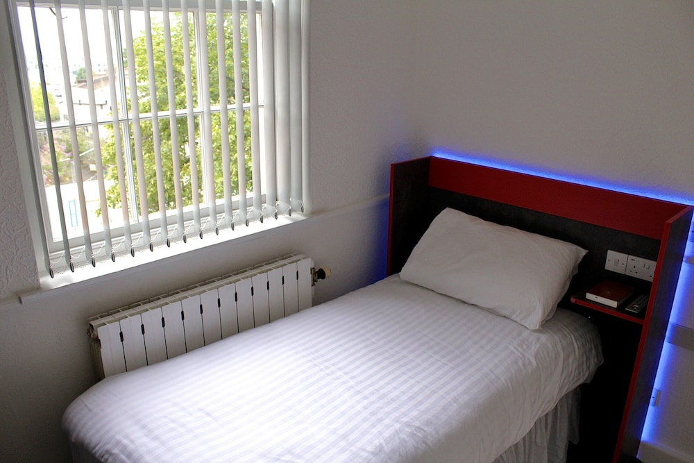 Standard Single Room, Ensuite photo 2