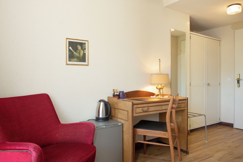 Standard Single Room, Balcony, Mountain View photo 2