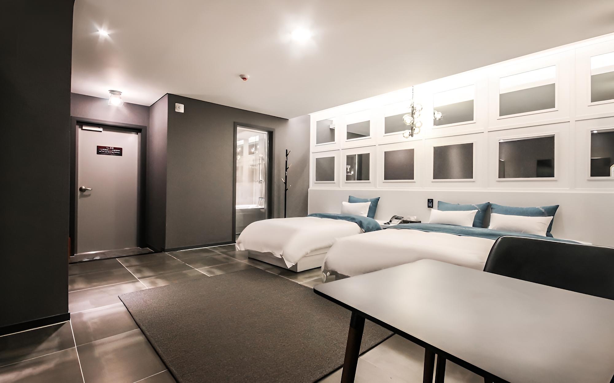 Room (Twin (Netflix available styler equipp) - Photo 10