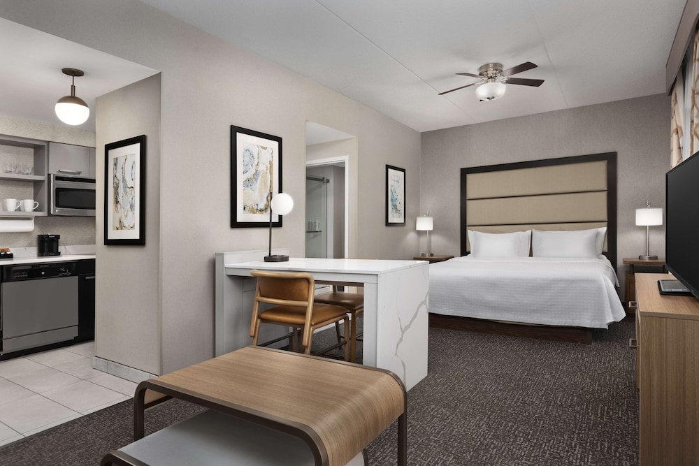 Studio, One King Bed, Accessible - Photo 1