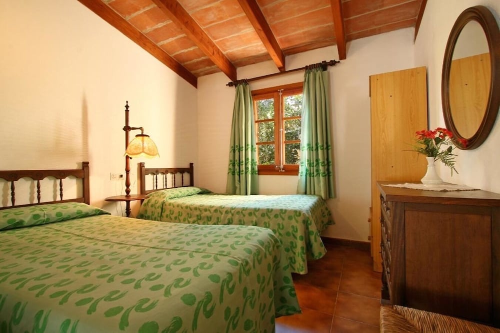 Villa familiar, 4 habitaciones, vista al jardín
