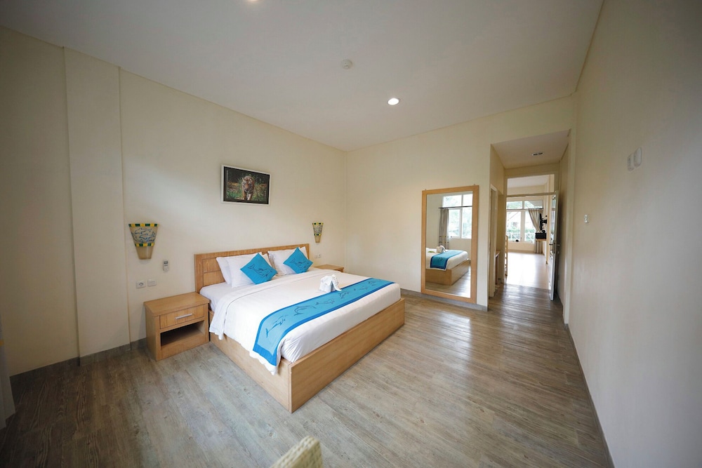 Dolphin 3 Bedrooms