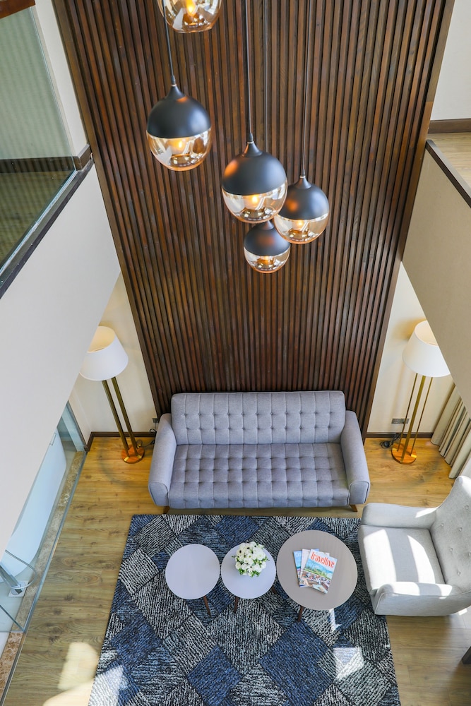 Loft (with Bathtub) photo 2