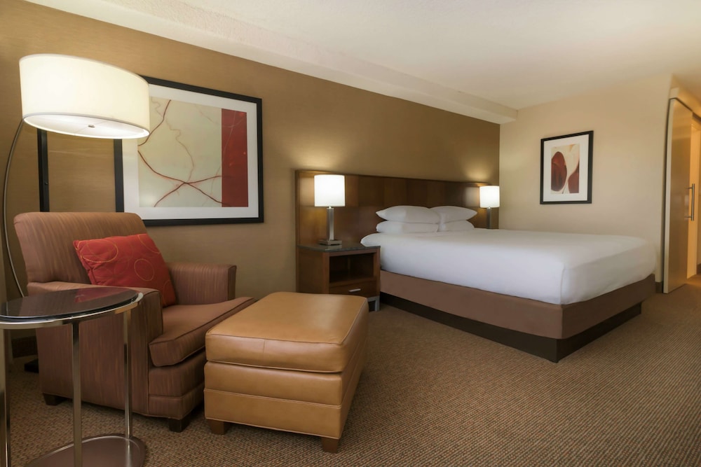 Room, 1 King Bed (Hearing) - Photo 1