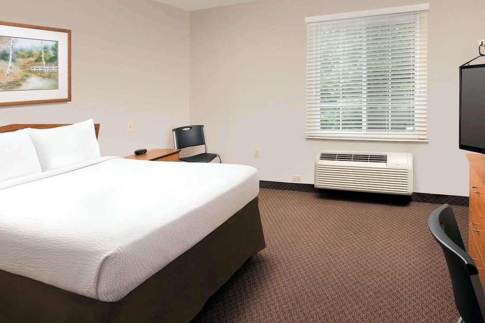 Suite, 1 Queen Bed, Non Smoking, Kitchen