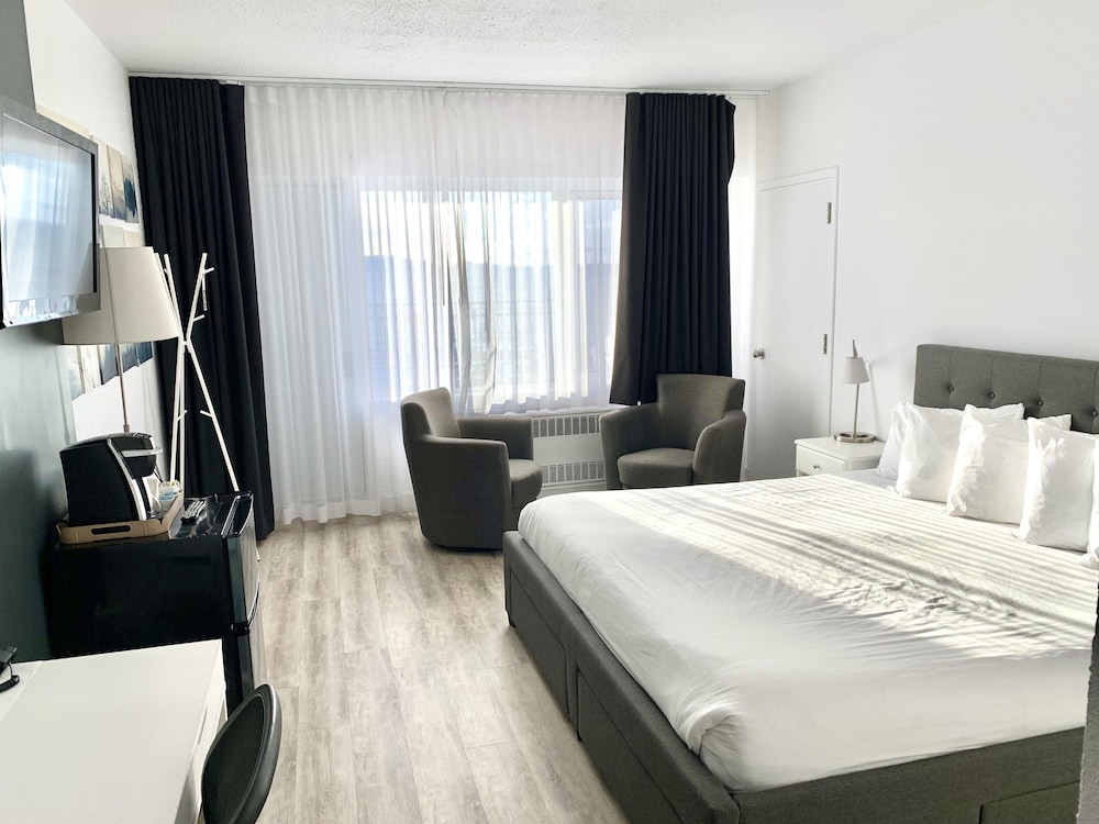 Executive Room, 1 King Bed, Sea View photo 3