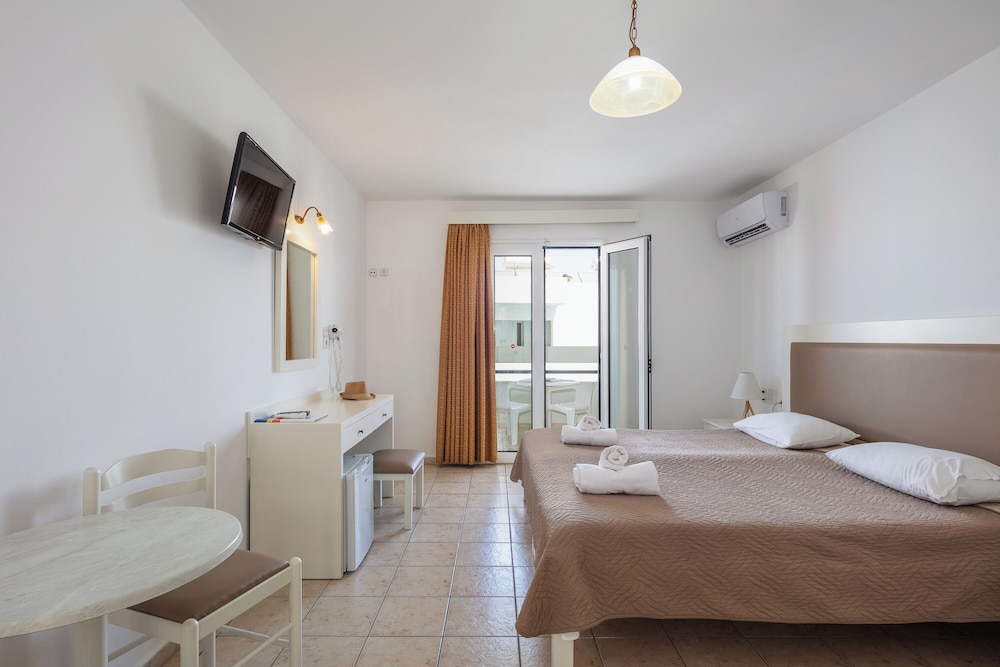 Standard Room, Garden View