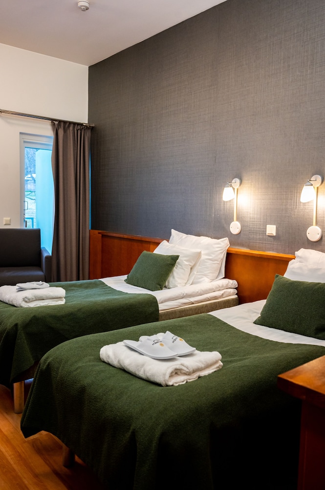 Superior Twin Room, Accessible (Main Building) photo 1