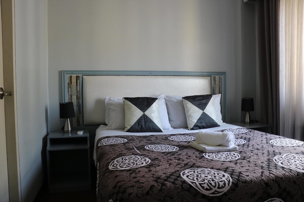 1 Bedroom Standard photo 2