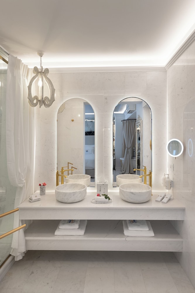 Delos One Bedroom Villa with Private Pool & Sea View - Photo 16