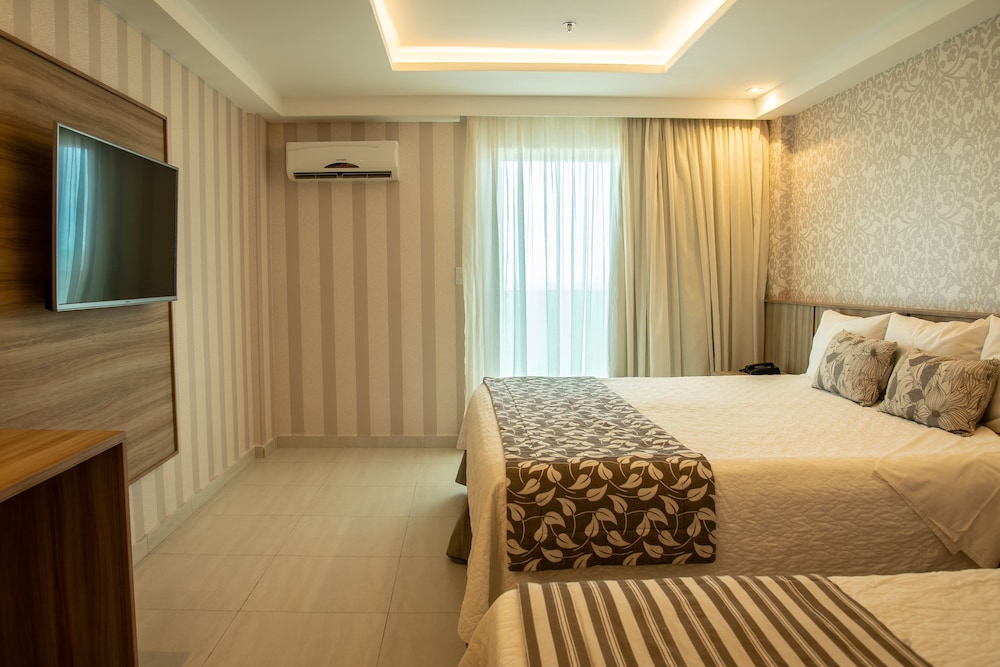 Deluxe Room, Beach View photo 1