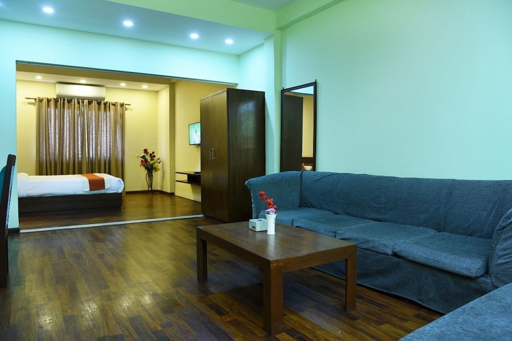 Family Room, Balcony, City View