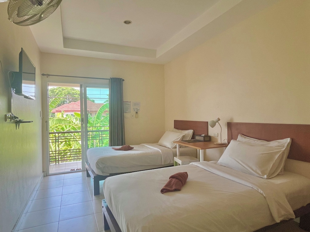 Deluxe Twin Room - Photo 1