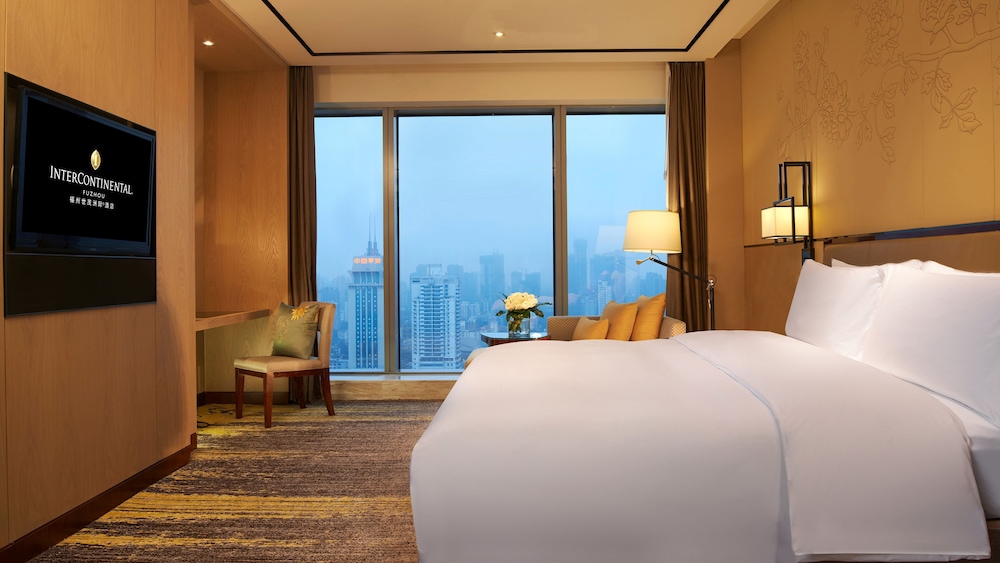 Premium Room, 1 King Bed