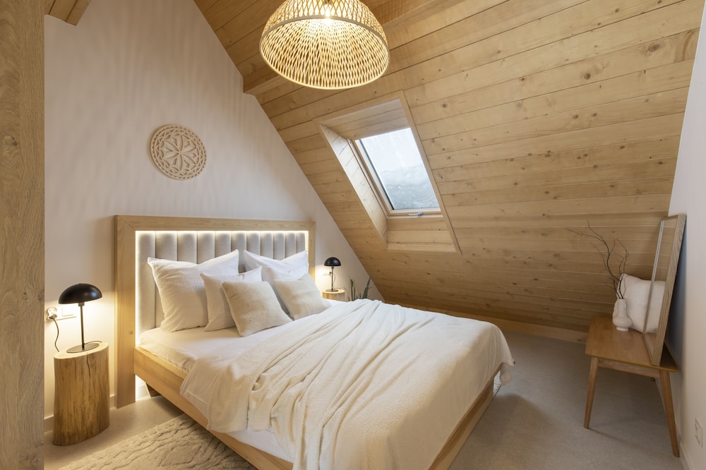 2. Stylchyn Park - Exclusive Apartment photo 1