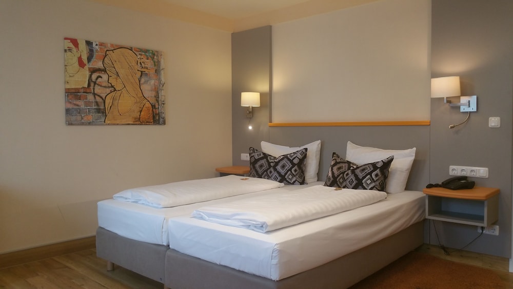 Double Room - Photo 8