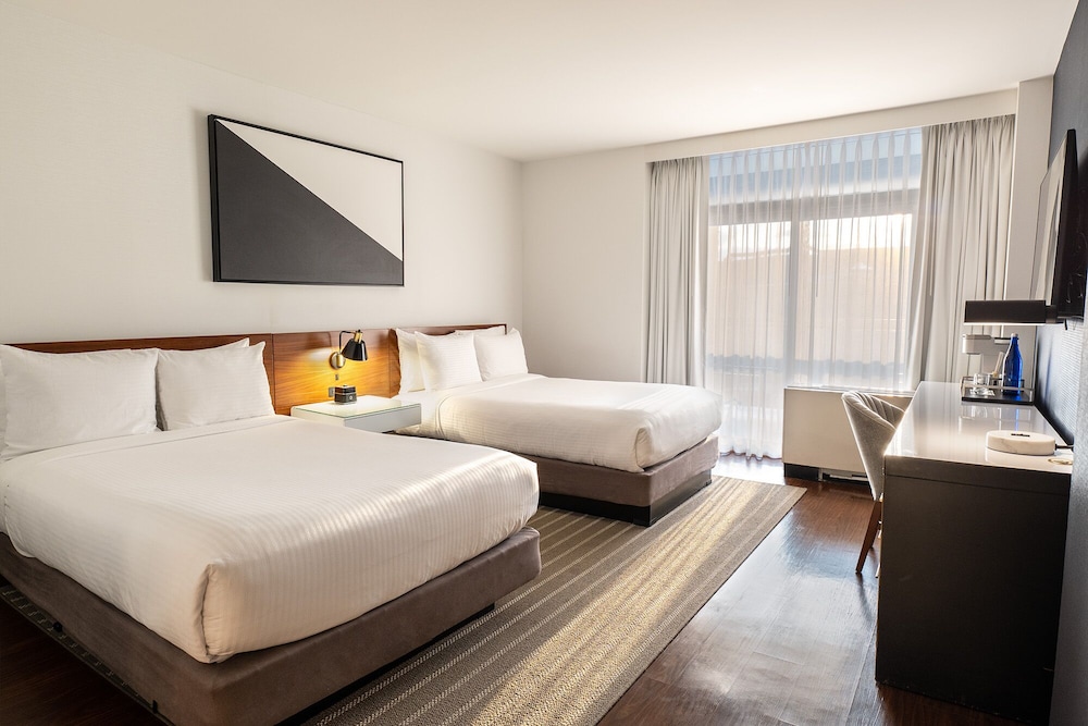Premier Studio, 2 Double Beds, Mobility Accessible - Photo 1