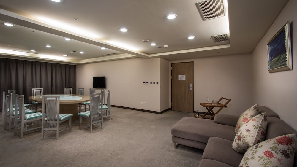 Executive Business Suite photo 1