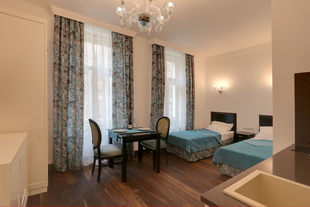 Classic Twin Room (with Kitchenette) photo 1