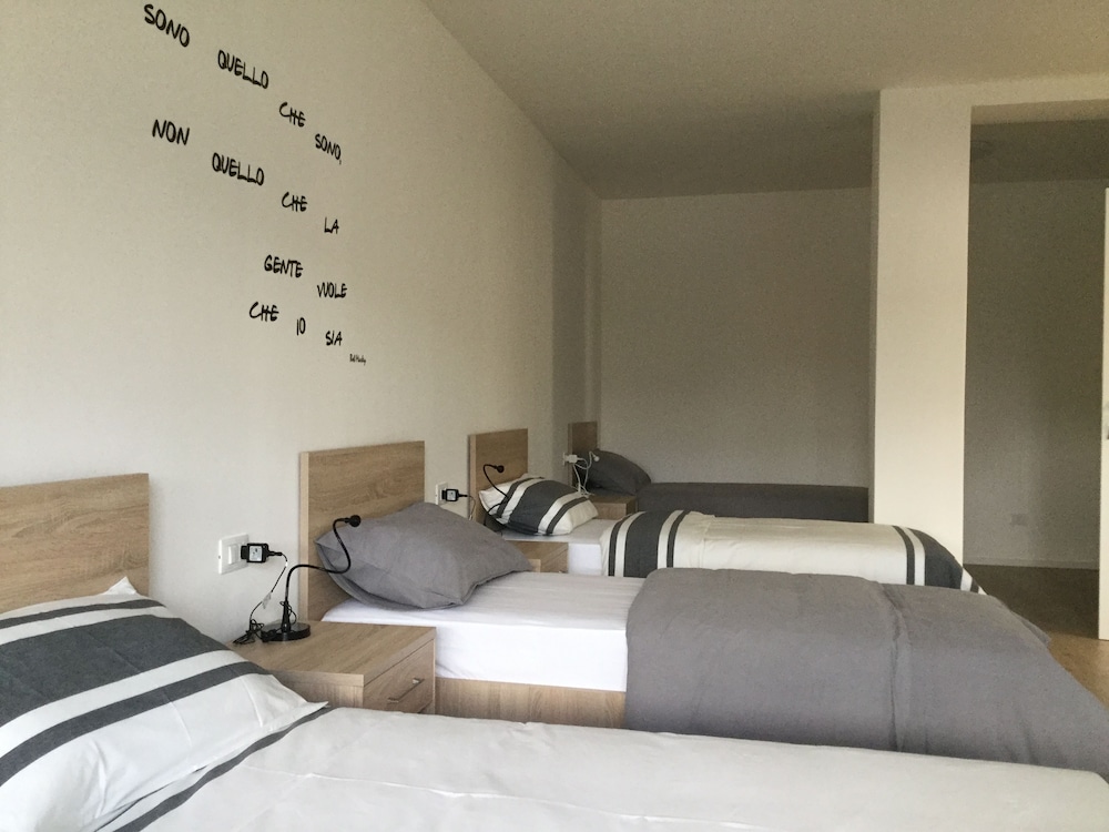 Basic Quadruple Room, Multiple Beds, Non Smoking
