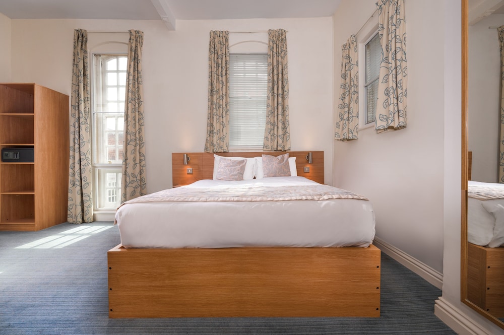 Large Double Room photo 3