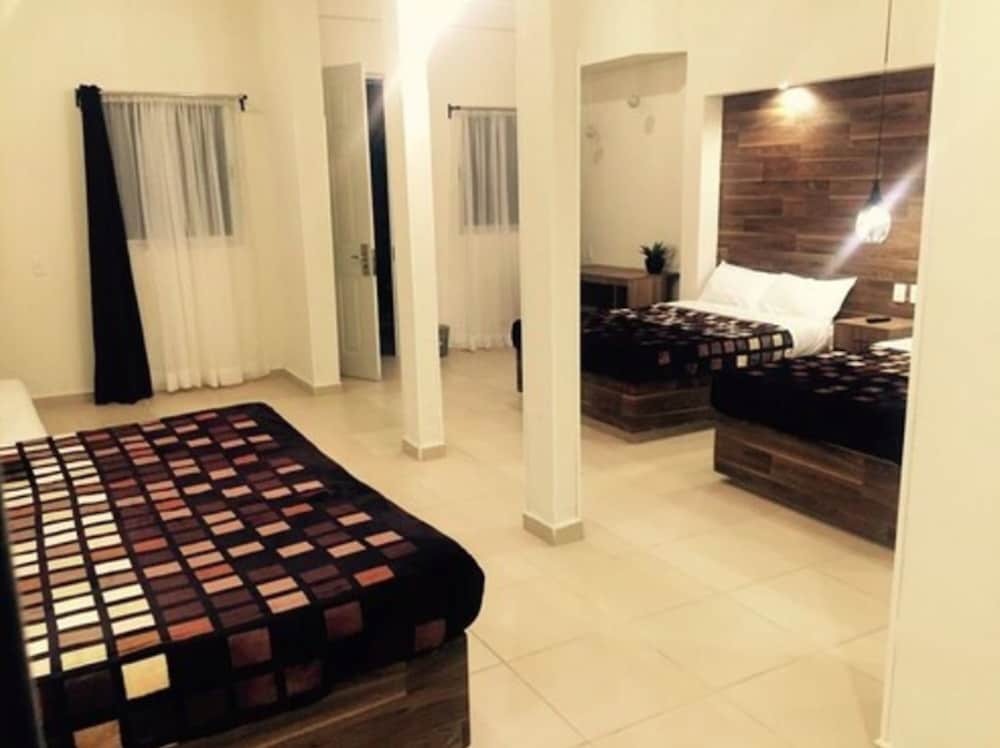 Standard Triple Room, Jetted Tub