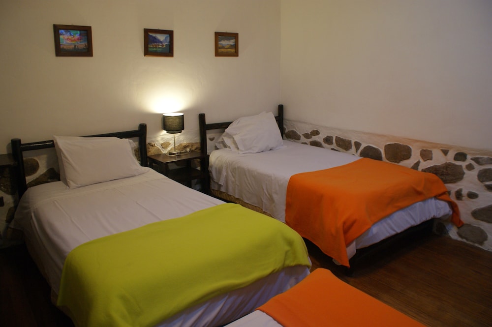Triple Room, 3 Twin Beds photo 1