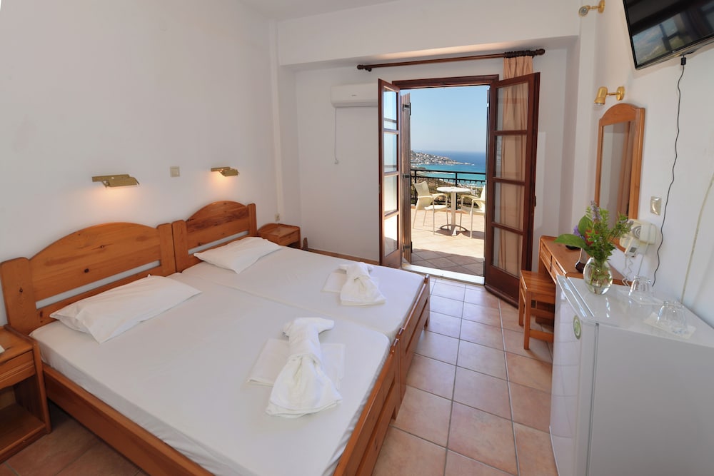 Double or Twin Room, Sea View photo 1