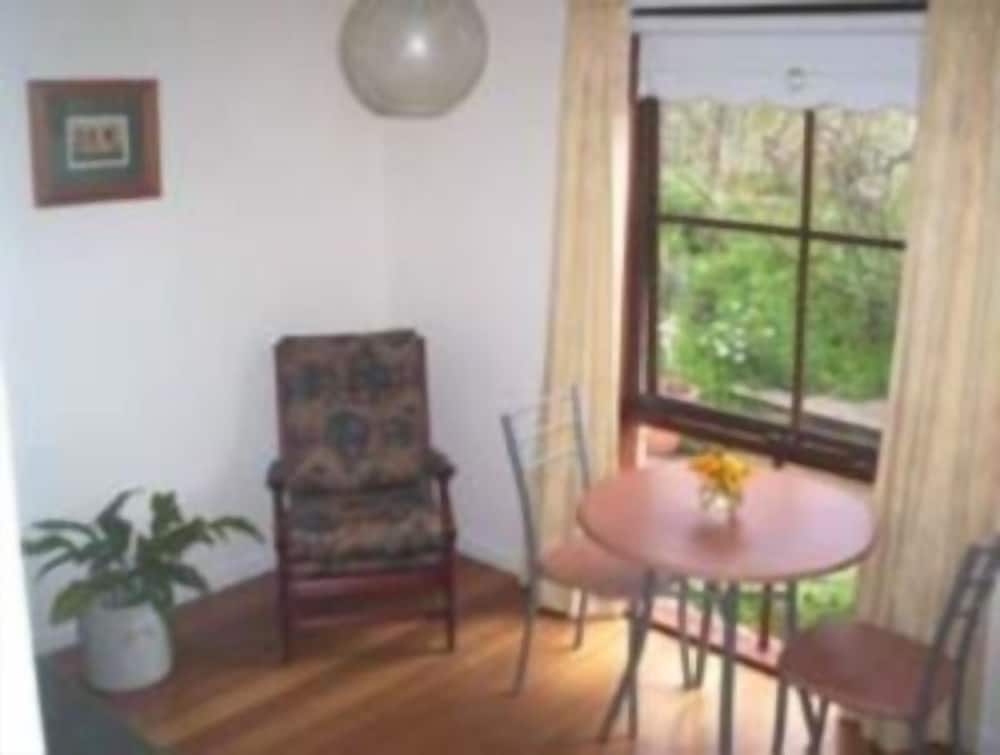 The Garden Suite photo 2