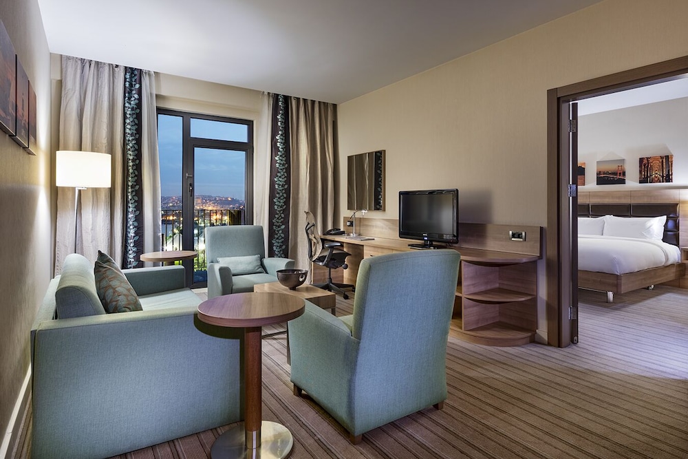 King Suite with Sea View photo 3