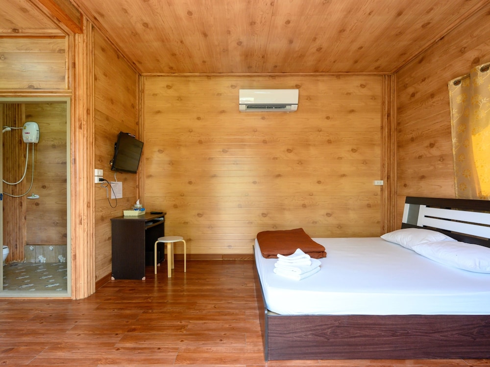 Cottage Room - Photo 1