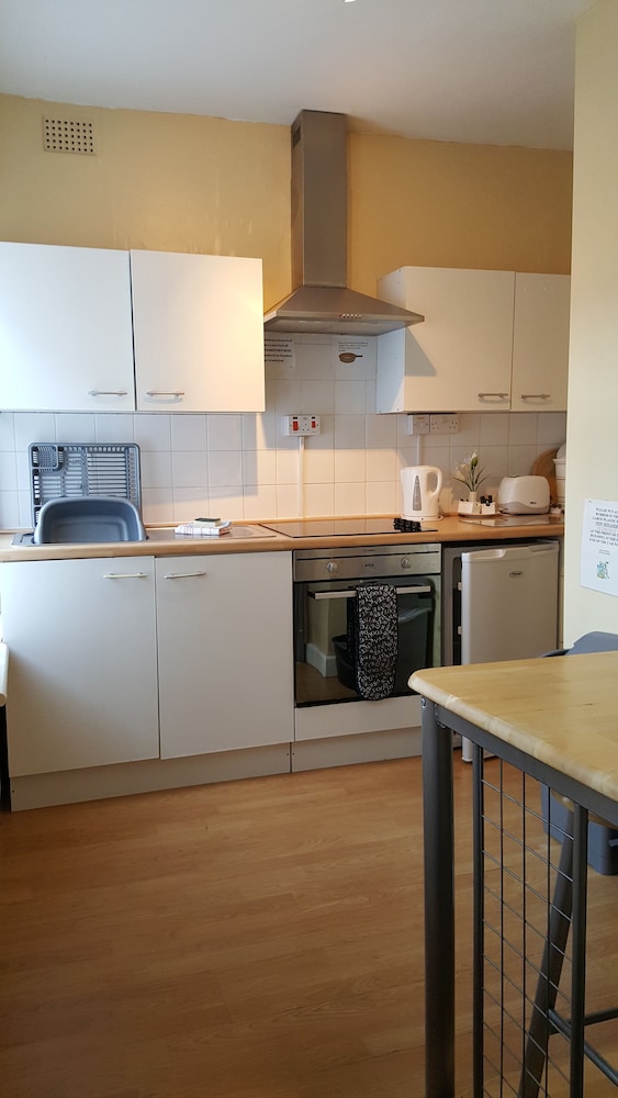 Flat 5 (First Floor)