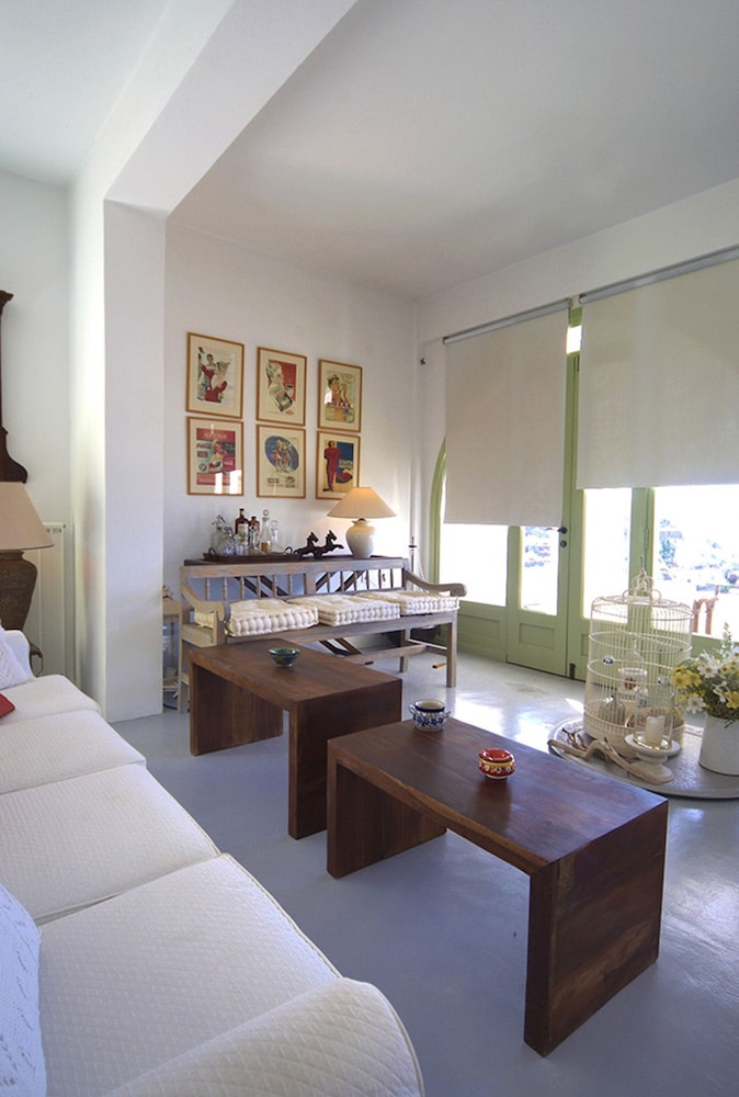 Superior House photo 2