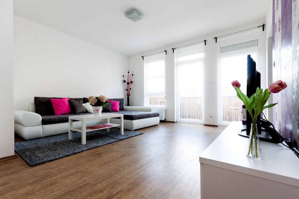 Superior Apartment, 3 Bedrooms, Balcony, City View