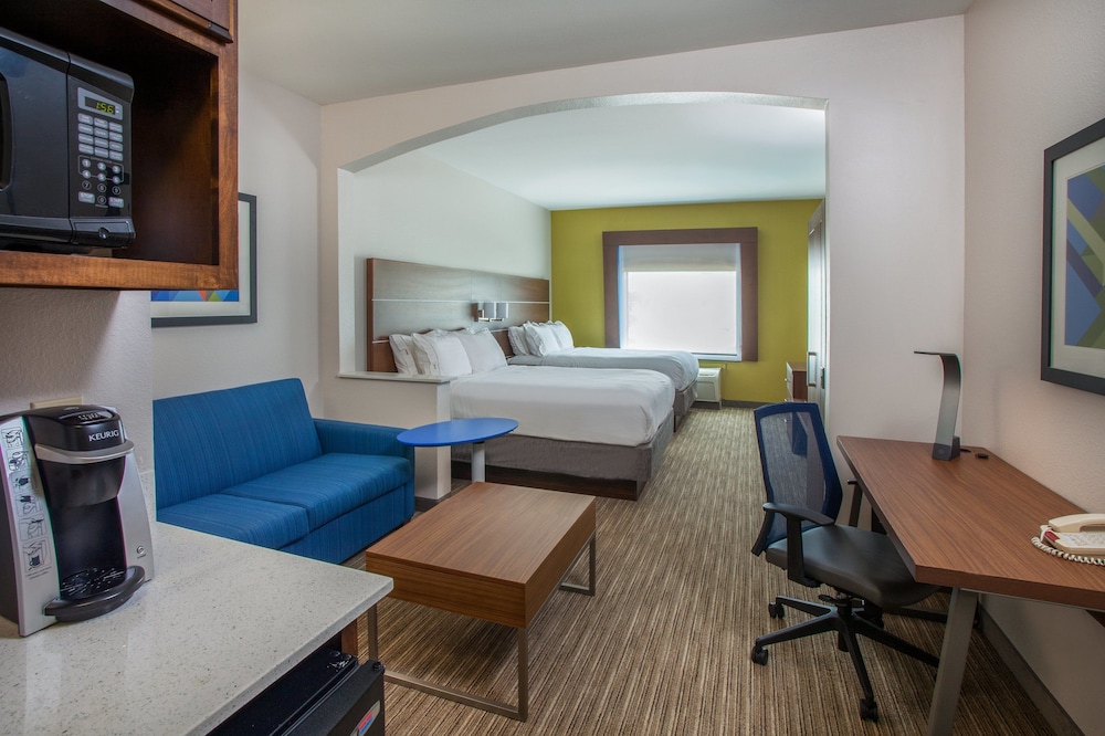 Suite, 1 Bedroom - Photo 3