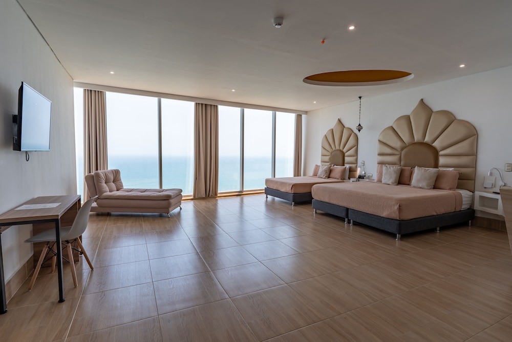 Junior Suite Ocean View photo 1