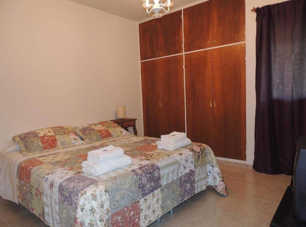 Family House, 4 Bedrooms, Private Bathroom