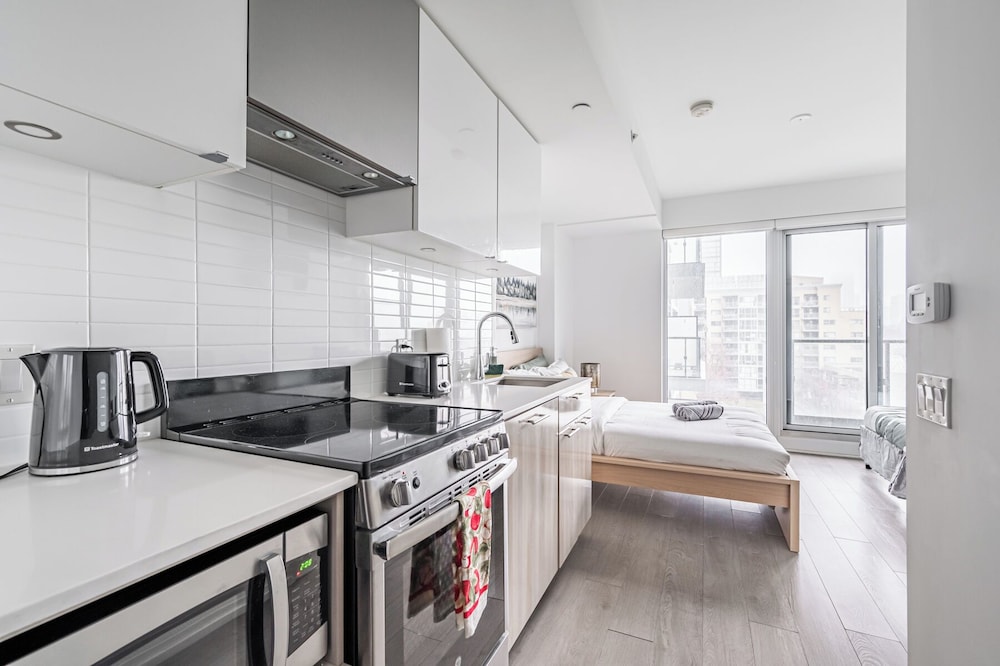 Comfort Studio Suite, City View