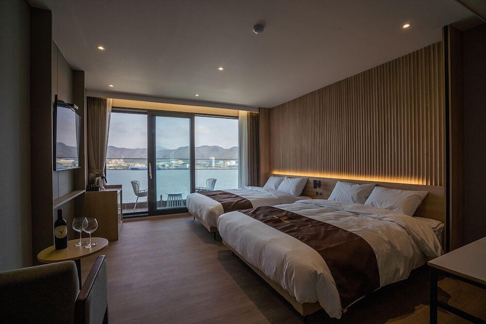 Family Twin Room, Ocean View photo 1
