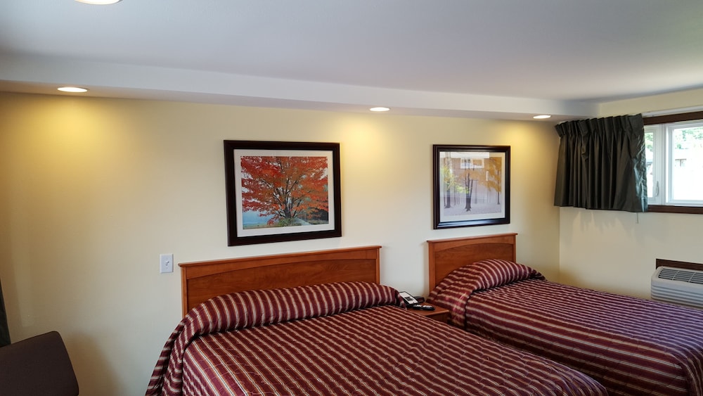 1 Queen Twin, includes Seasonal Timbavati Wildlife Park