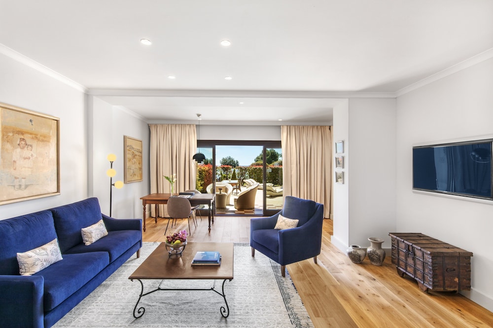 Suite, 1 Bedroom, Garden View (Private Pool)