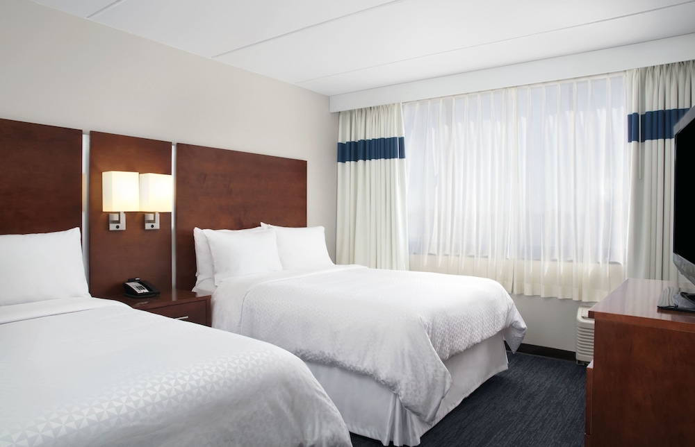 Suite, Multiple Beds - Photo 5