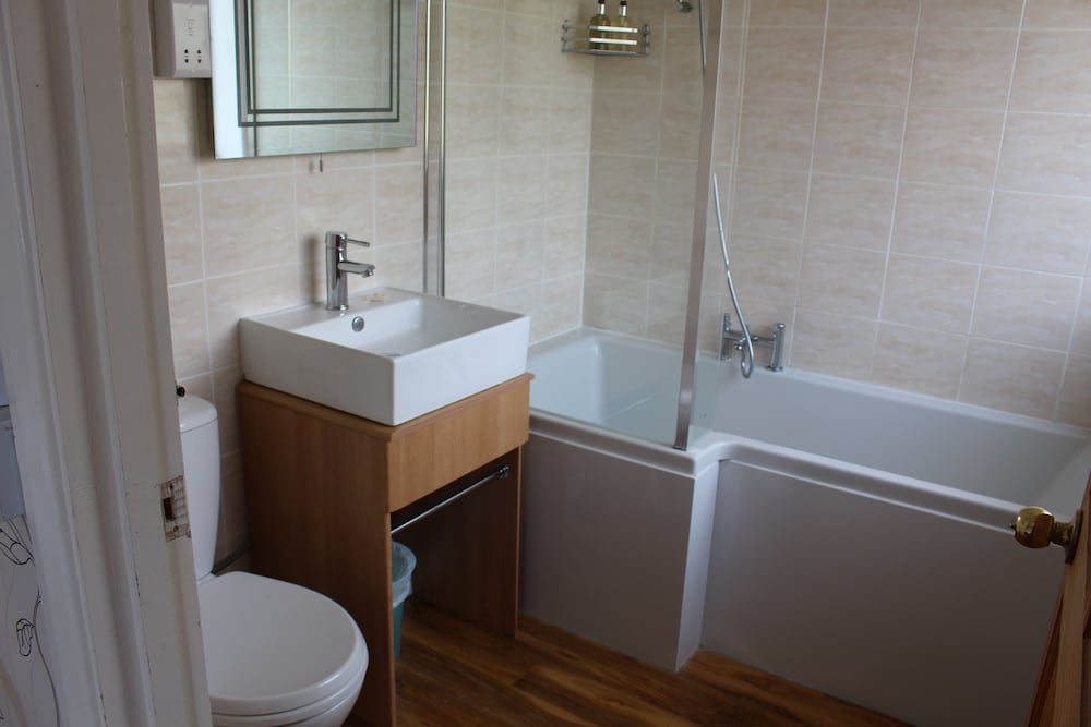 Standard Double Room - Photo 23